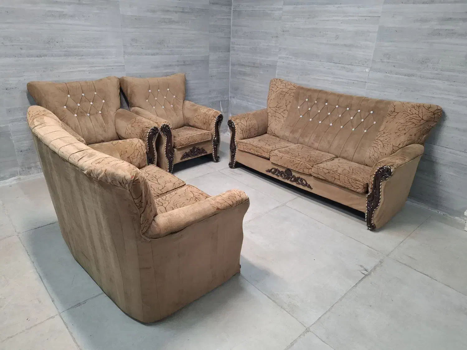 مبل فرشته نسکافه ای|مبلمان اداری|اصفهان, جلالیه|دیوار