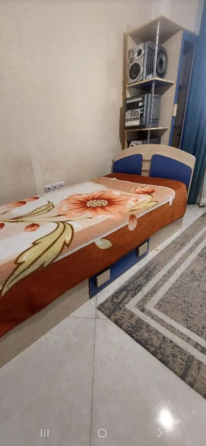 تخت|تخت و سرویس خواب|رشت, دیلمان|دیوار