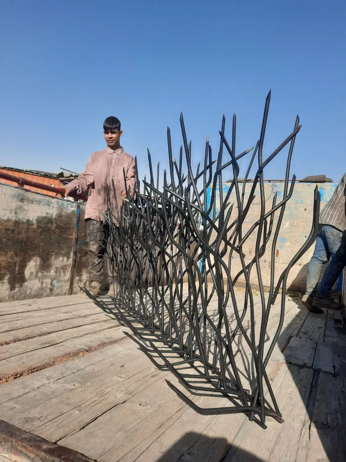 حفاظ نرده شاخ گوزنی رودیوار وسرنیزه|خدمات پیشه و مهارت|تهران, شهید رجایی|دیوار