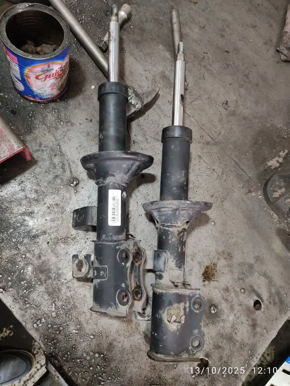 کمک فنر|قطعات یدکی و لوازم جانبی|رشت, پل تالشان|دیوار