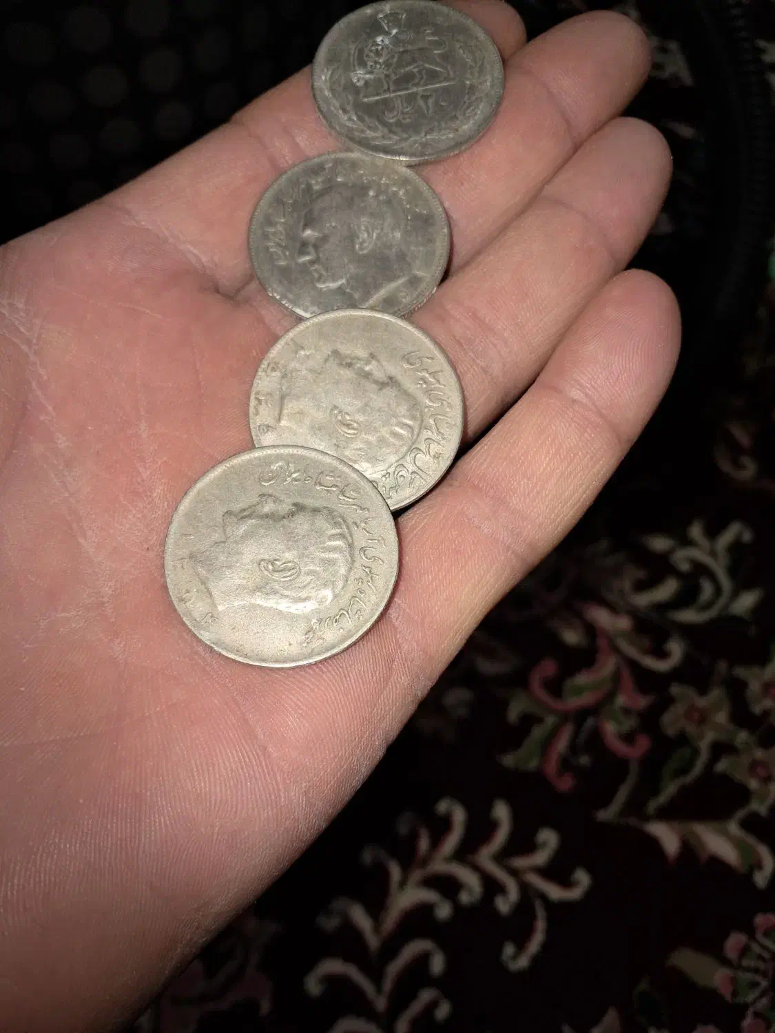 4عدد فروشی|کلکسیون سکه، تمبر، اسکناس|شهرکرد, |دیوار