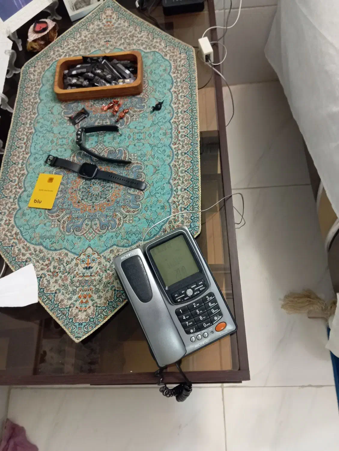 گل میز|میز و صندلی غذاخوری|شیراز, ریاستی|دیوار