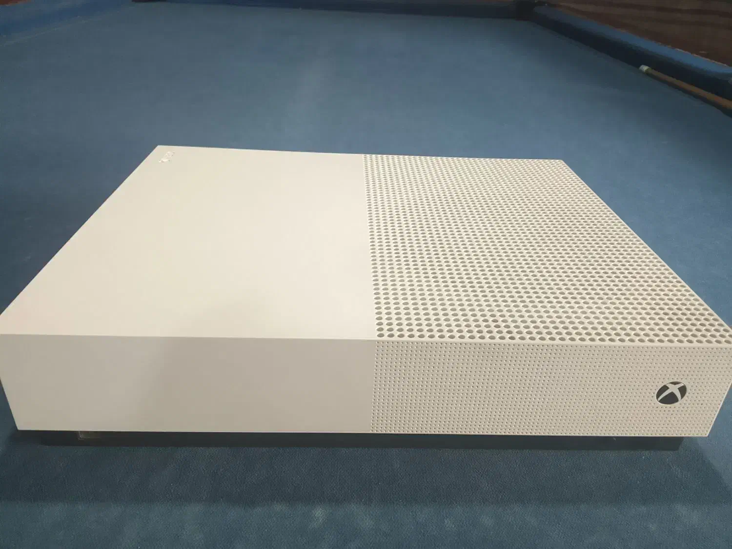 فروش یک دستگاه ایکس باکس وان مدل اس|کنسول، بازی ویدئویی و آنلاین|کیاشهر, |دیوار