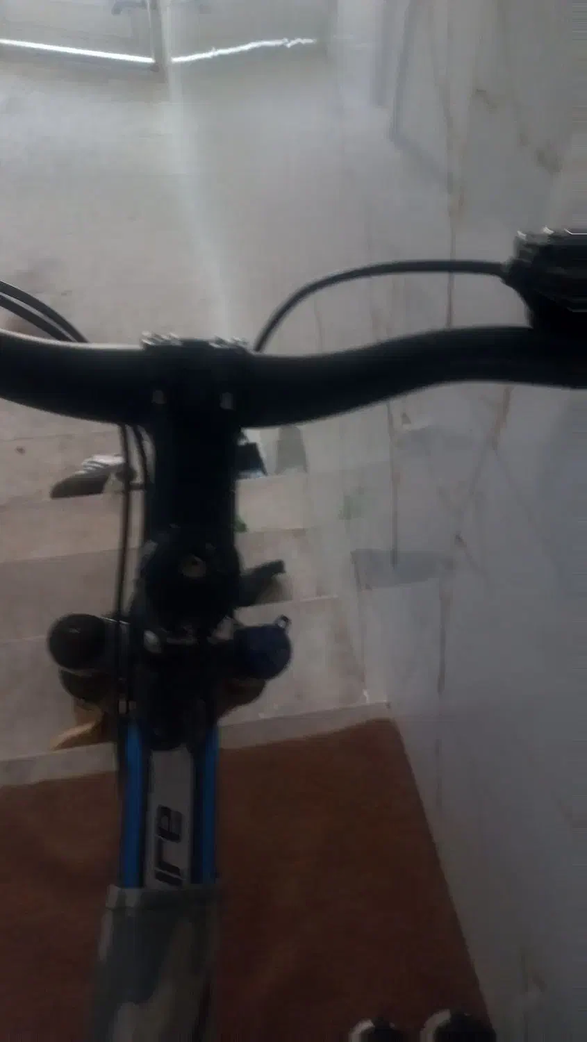 سالم ومدل ویوا|دوچرخه، اسکیت، اسکوتر|هشتگرد, شهرک راه آهن|دیوار