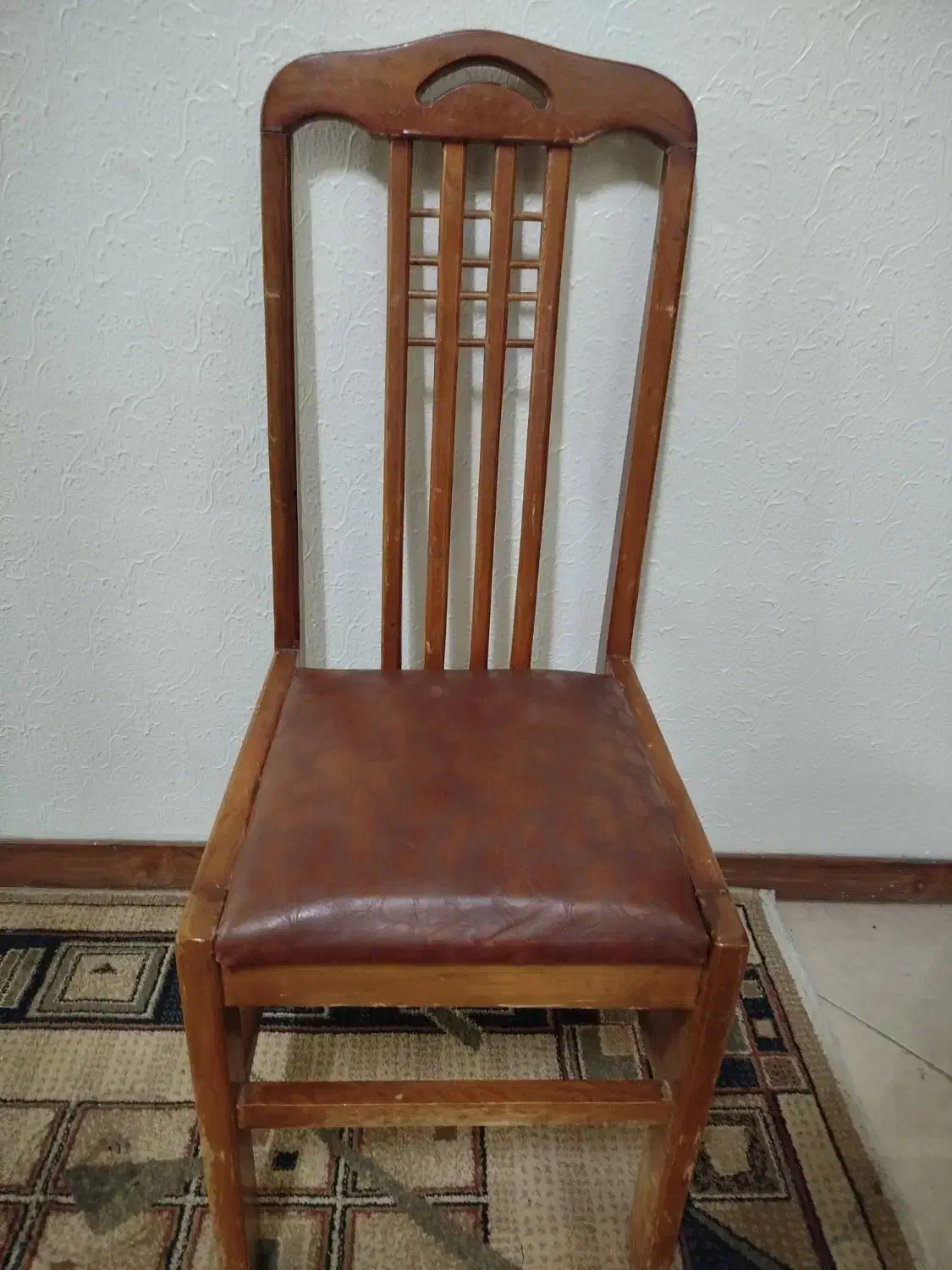 ۴ عدد صندلی|صندلی و نیمکت|شاهین‌شهر, مسکن مهر|دیوار