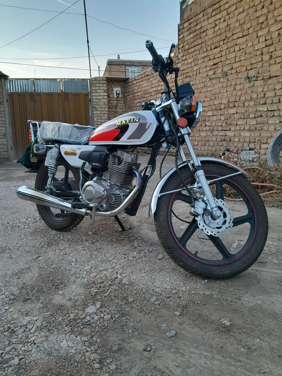 موتور 200|موتورسیکلت|ملایر, |دیوار