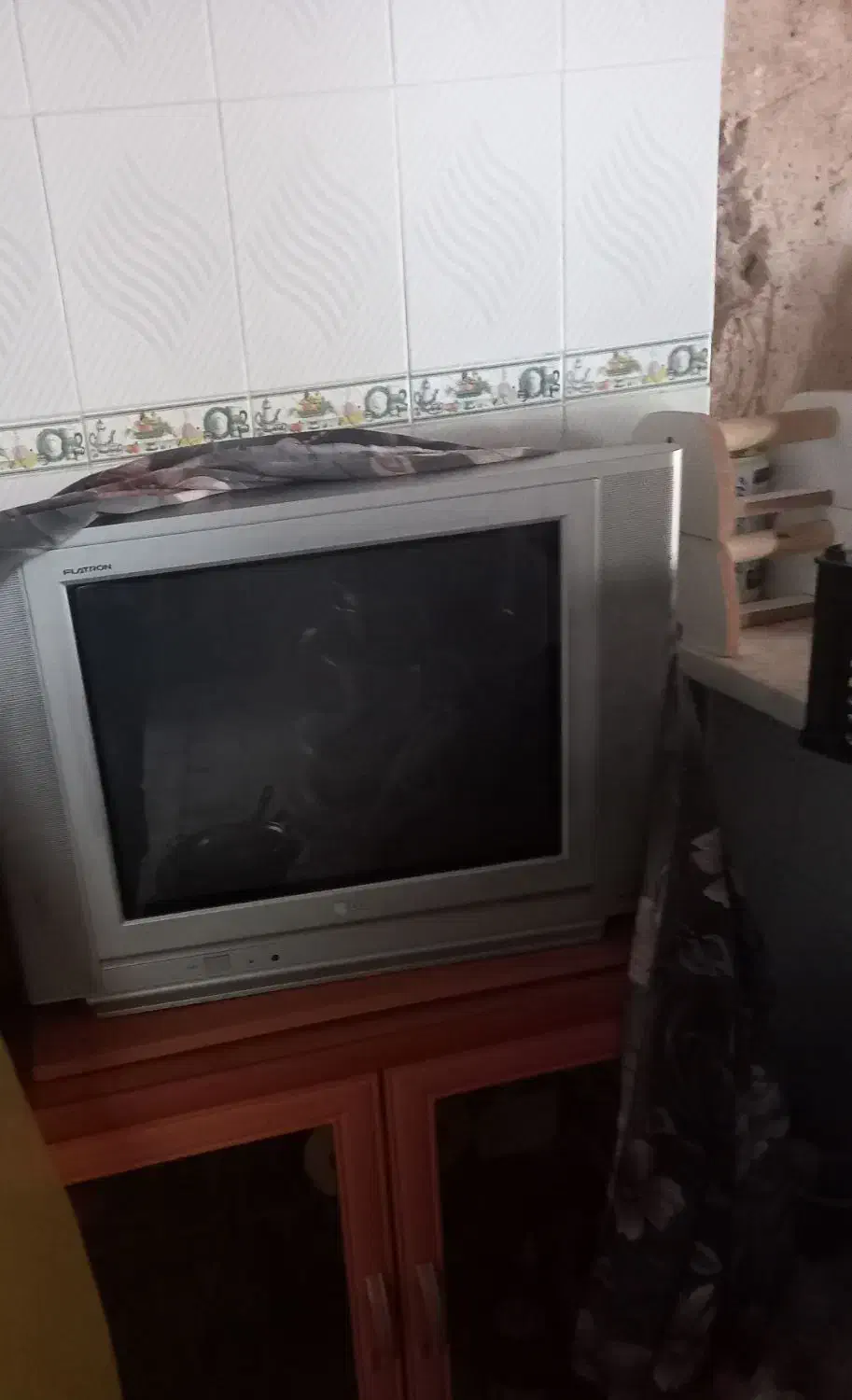 تلویزیون رنگی ال جی|تلویزیون و پروژکتور|قزوین, |دیوار