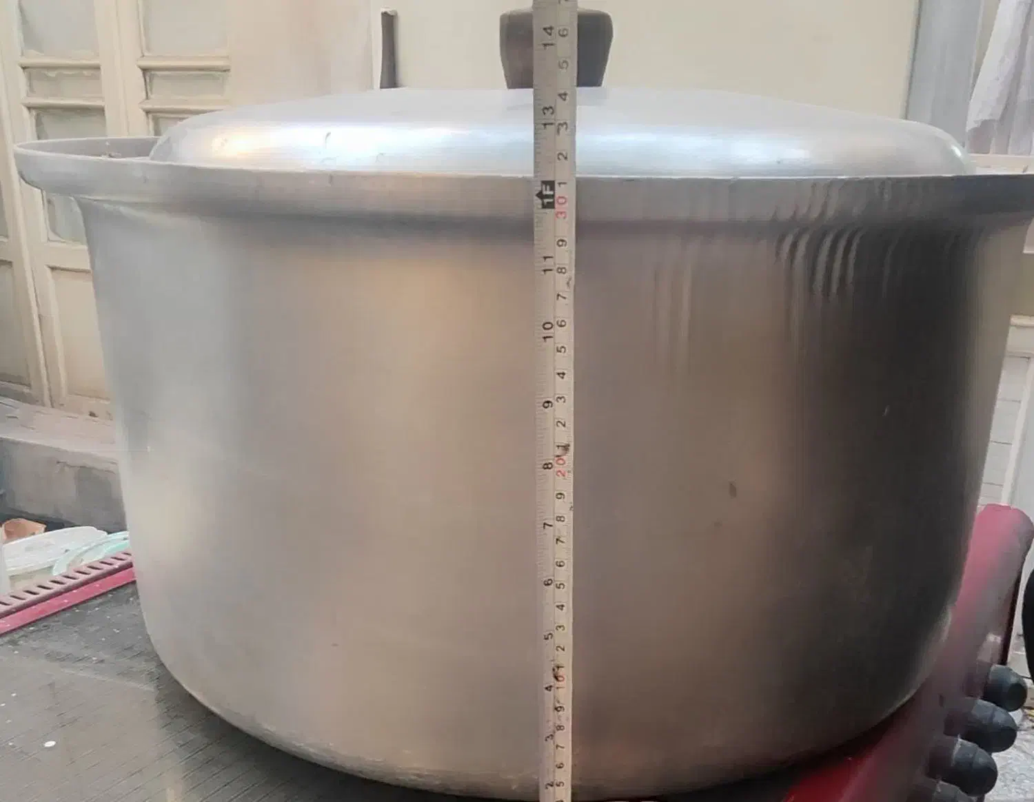 دیگ و قابلمه روحی بزرگ|ظروف پختوپز|قم, وادی السلام|دیوار