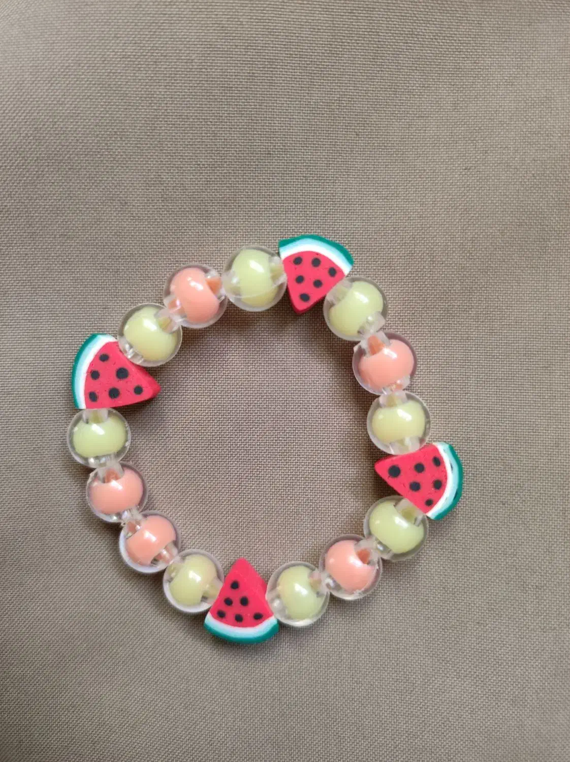 دستبند کشی بچگانه|بدلیجات|اصفهان, برازنده|دیوار