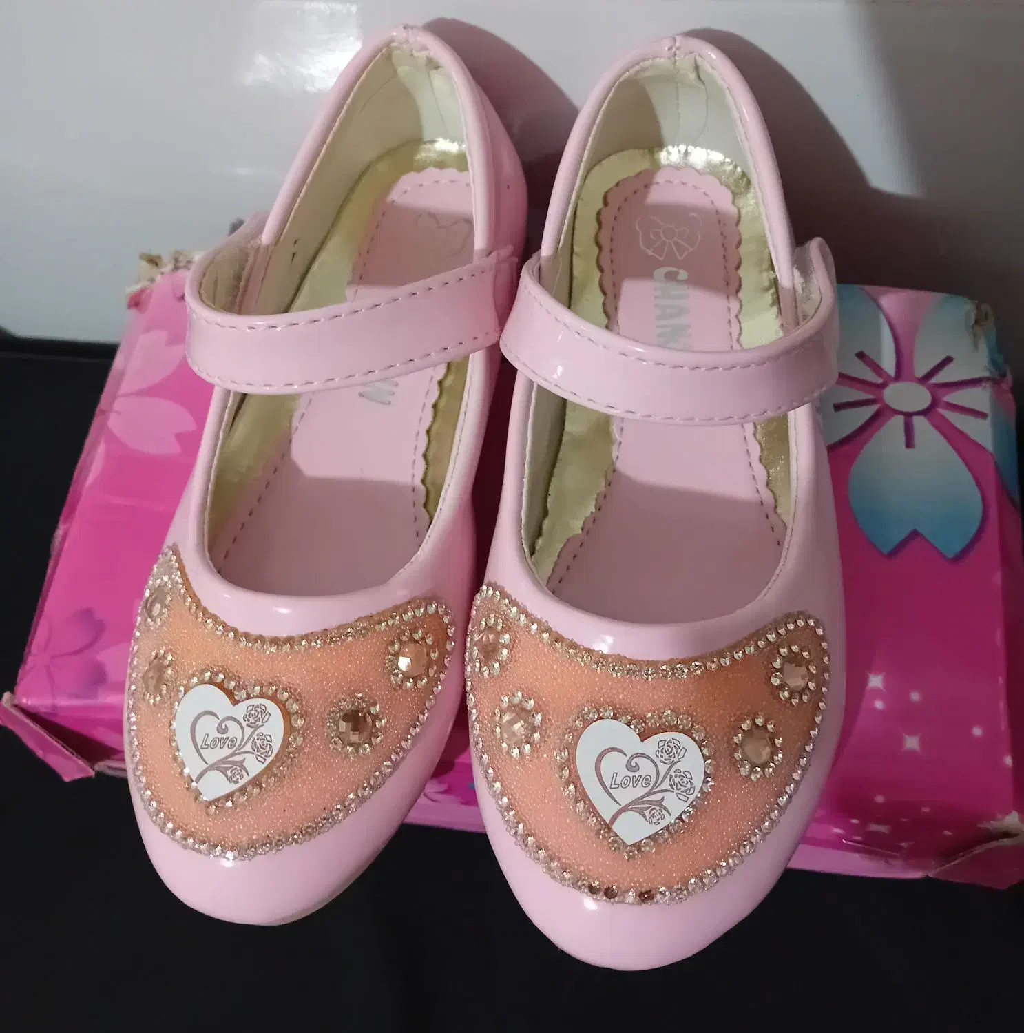 کفش های تک سایز ۲۶ و۲۷ زنانه سایز ۴۰|کیف، کفش، کمربند|ابهر, |دیوار