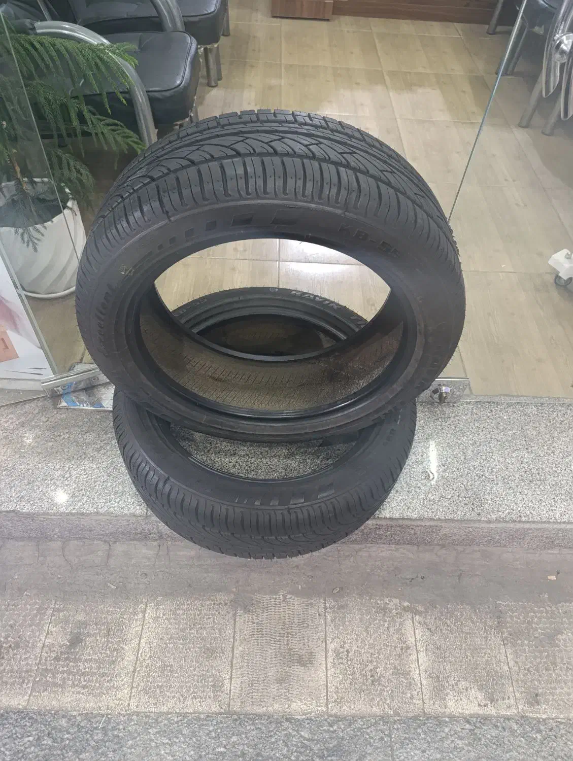 لاستیک اریزو رسپکت|قطعات یدکی و لوازم جانبی|فسا, |دیوار