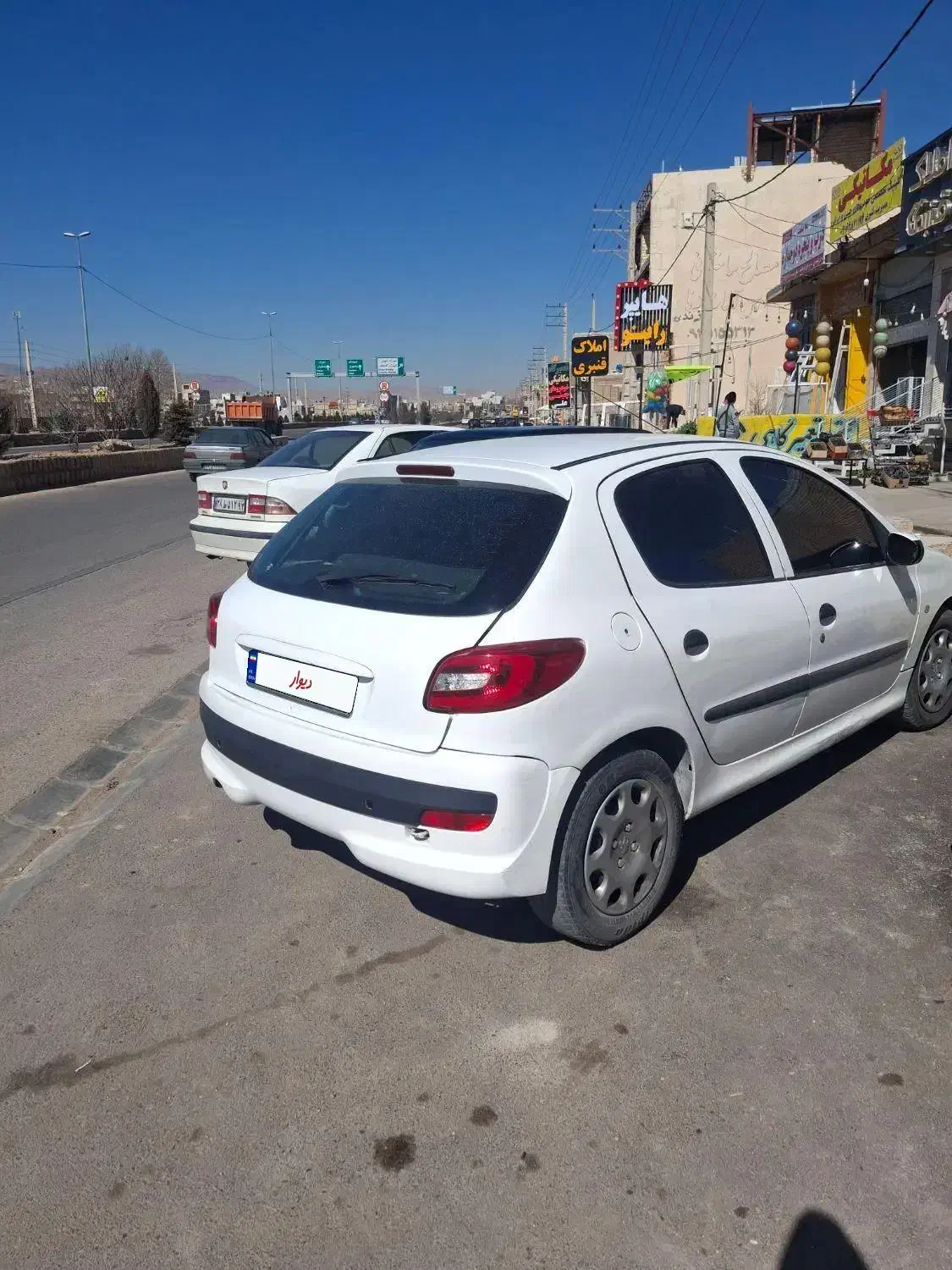 ۲۰۶ مدل آخر ۸۹|خودرو سواری و وانت|شیراز, گویم|دیوار