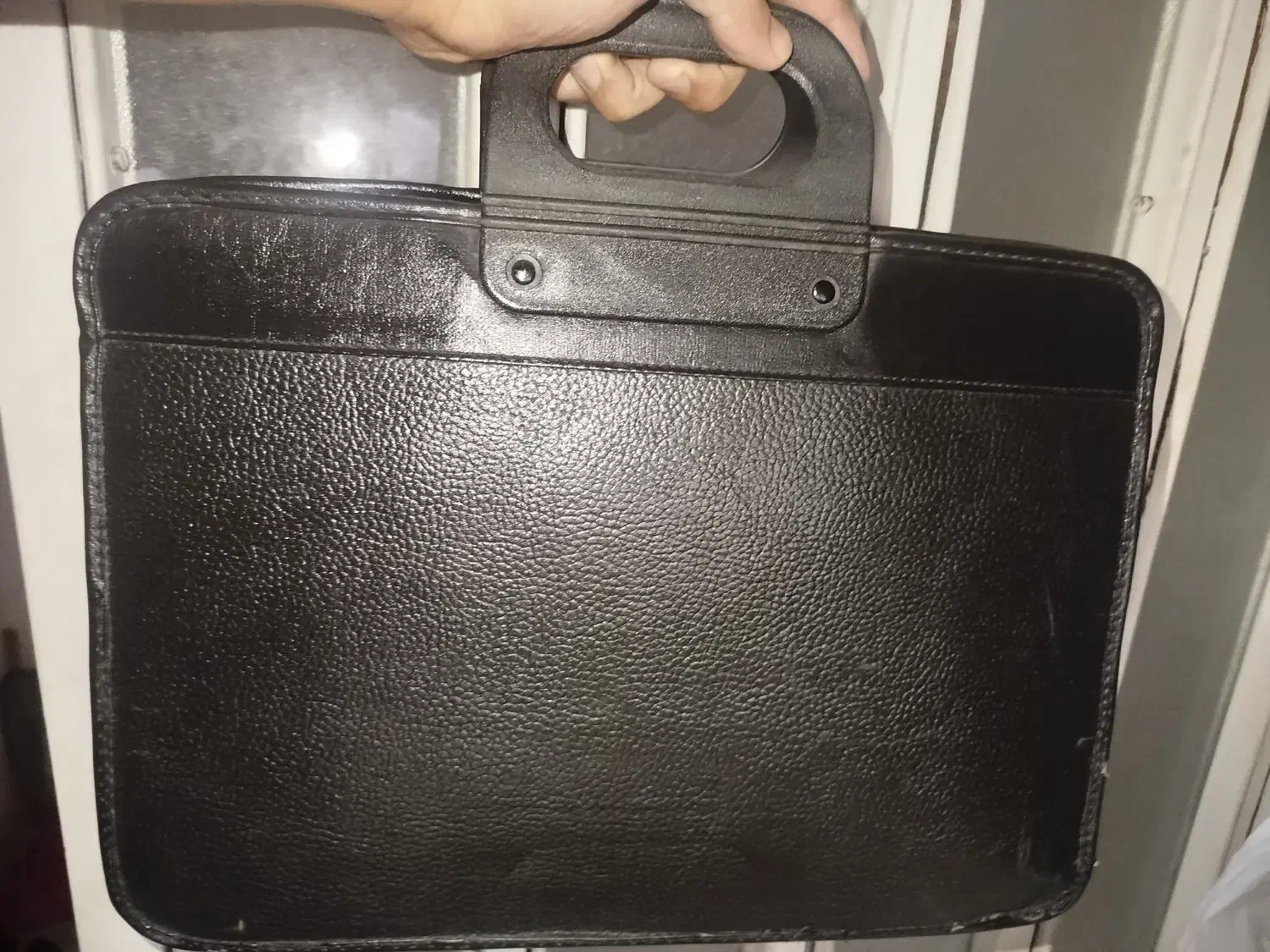 کیف رسمی اداری|کیف، کفش، کمربند|رشت, گلباغ نماز|دیوار