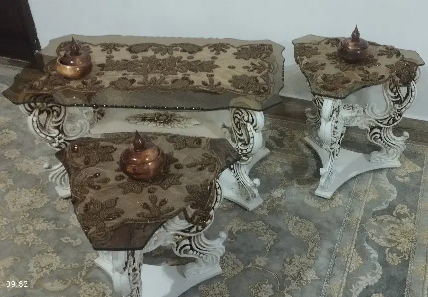 میز جلو‌ مبلی سلطنتی|مبلمان خانگی و میز عسلی|ماکو, |دیوار