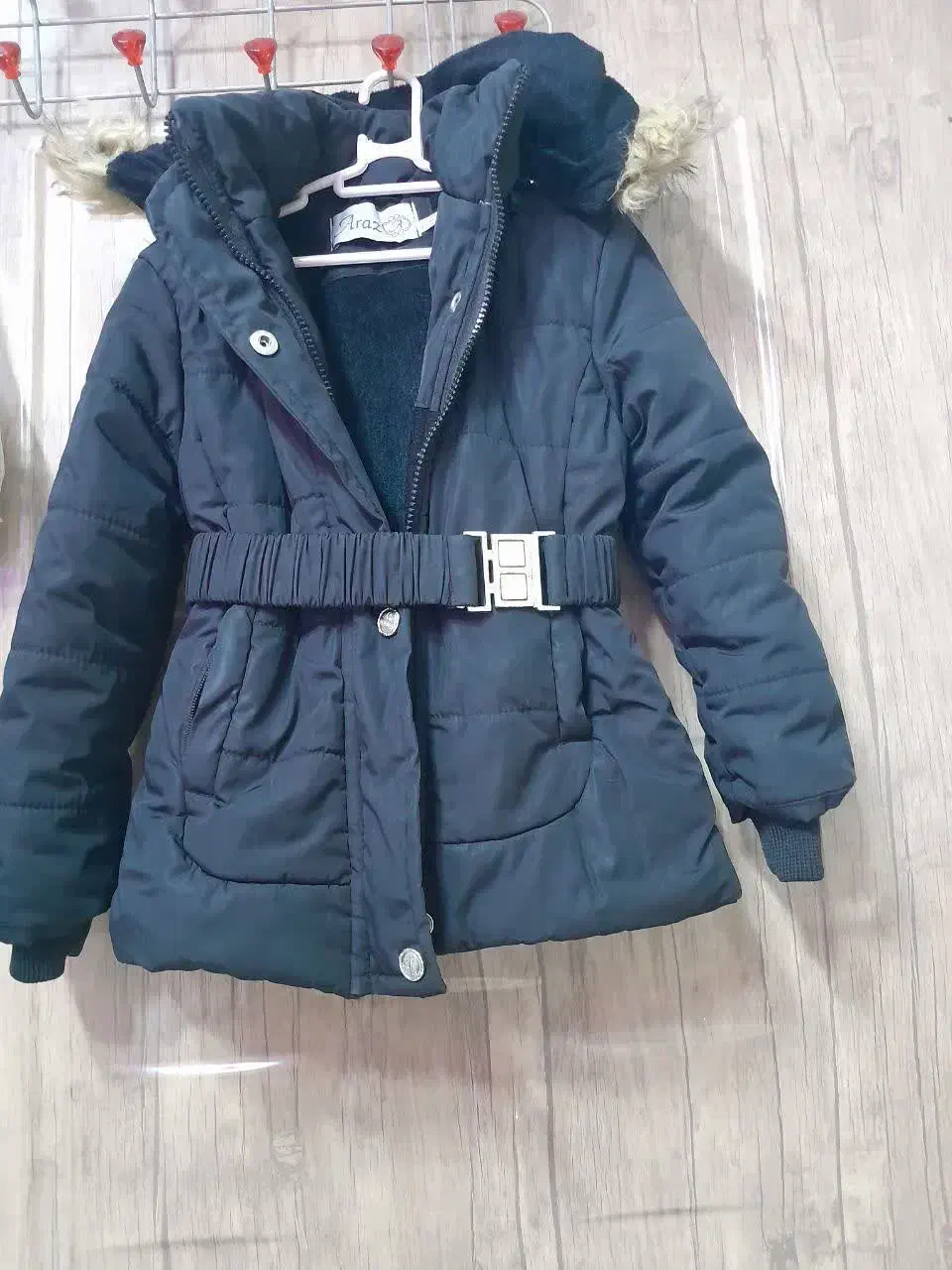 کاپشن در حد،، شومیز و شلوار سفید نونو تن نرفته|کفش و لباس بچه|پاکدشت, پاکدشت (مامازند)|دیوار