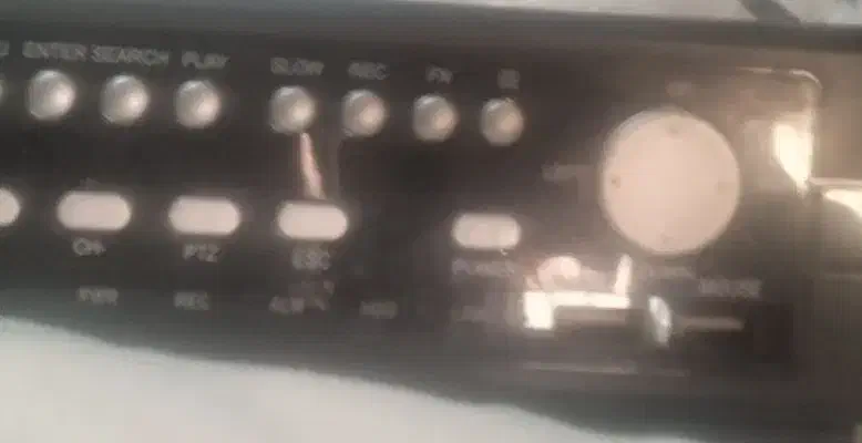 یک عدد DVR با هارد و حافظه داخلی فروشی|دوربین مداربسته|قم, شهرک امام حسین|دیوار