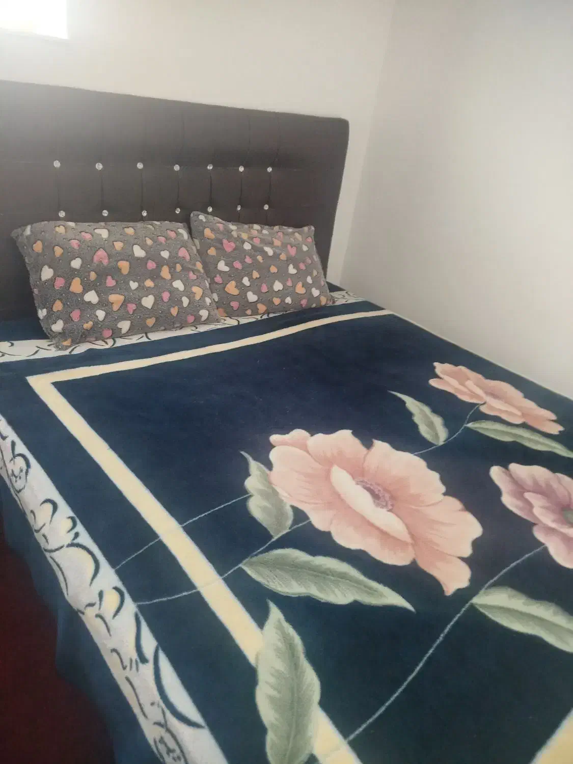 تخت دو نفره|تخت و سرویس خواب|قشم, |دیوار