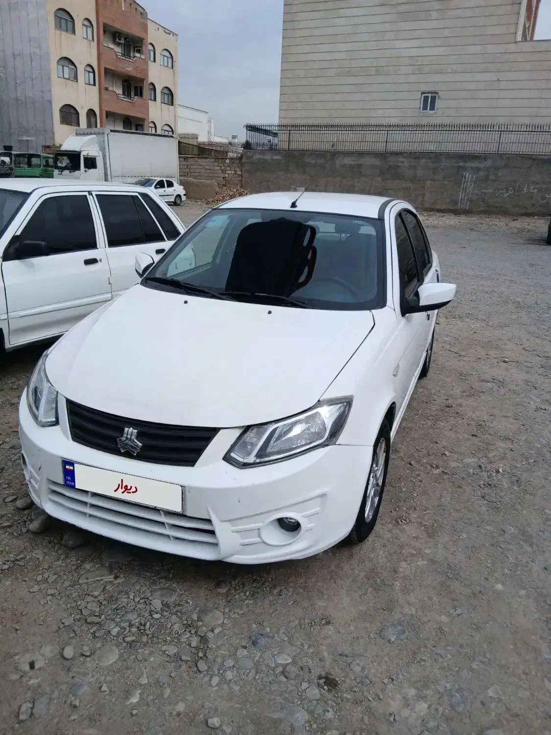 ساینا دنده ای سفید|خودرو سواری و وانت|مشکین‌دشت, |دیوار