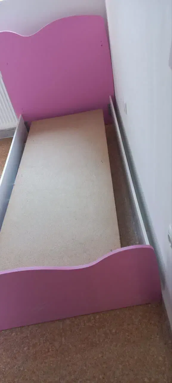 تخت  یک نفر ه به همراه  دو کشو|تخت و سرویس خواب|لنگرود, |دیوار