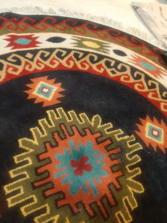 دوعدد فرش گرد هردو فقط۳تومن|فرش|اصفهان, پینارت|دیوار