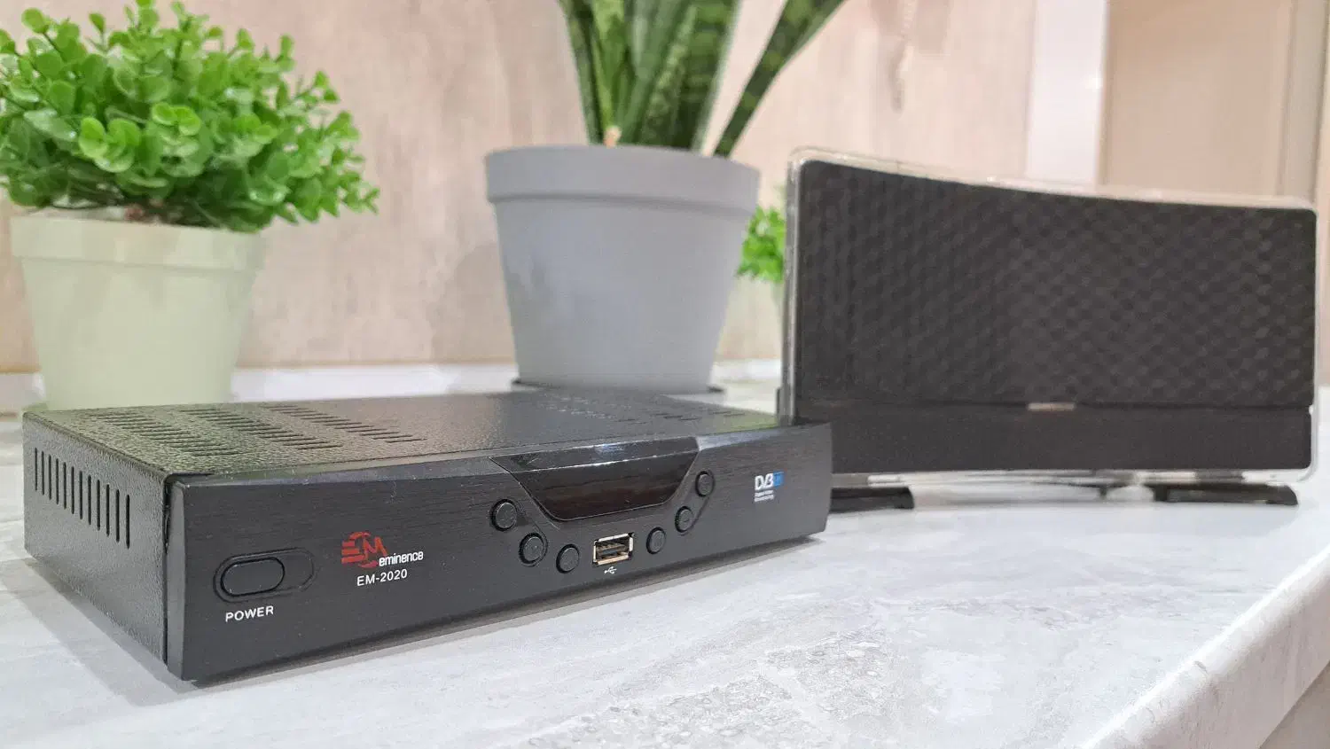 گیرنده دیجیتال + آنتن رو میزی|صوتی و تصویری|تهران, حکیمیه|دیوار