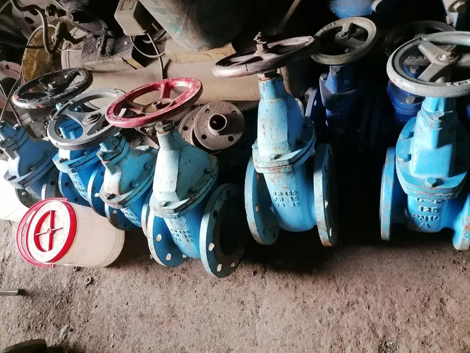 شیرفلکه چدنی در حد نو|مصالح و تجهیزات ساختمان|خاوران, |دیوار