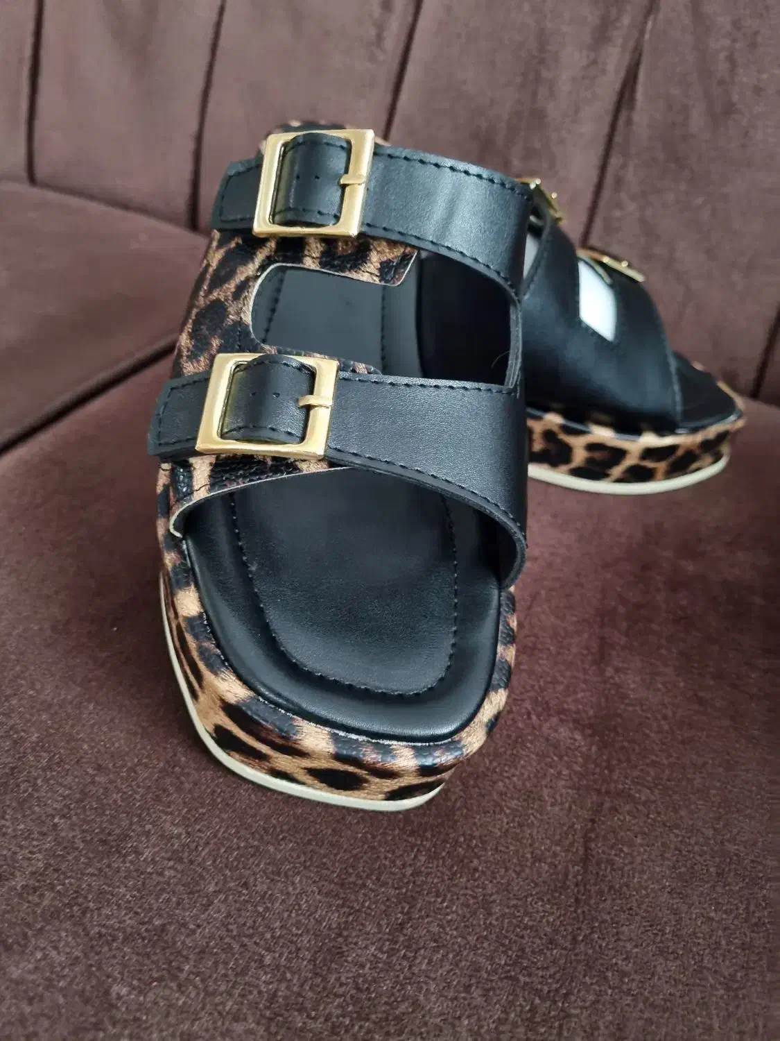 صندل پلنگی|کیف، کفش، کمربند|خرم‌آباد, |دیوار