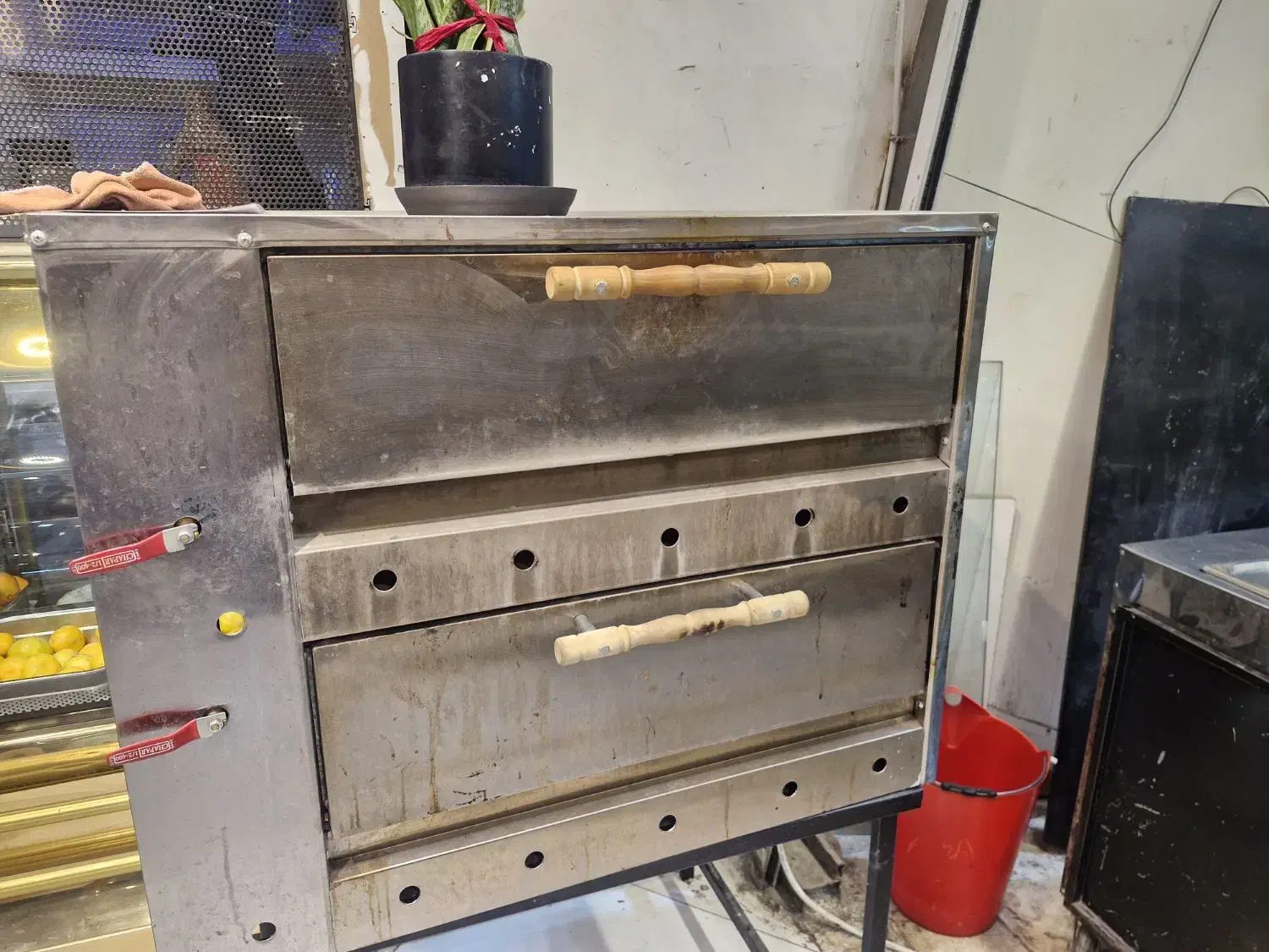 فر پیتزا صندوقی|کافی‌شاپ و رستوران|مشهد, ویلاشهر|دیوار