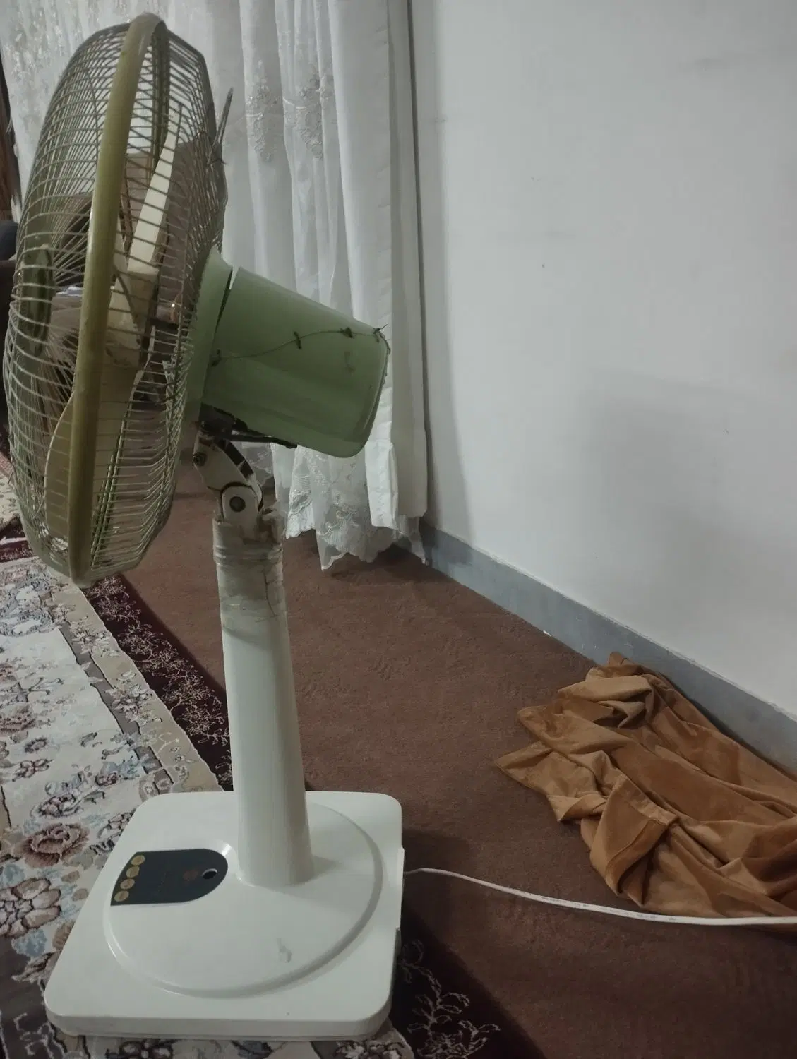 پنکه|پنکه و تصفیه‌کنندهٔ هوا|سمنان, |دیوار