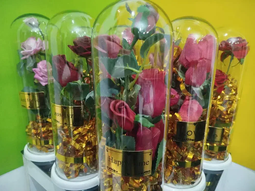 باکس شیشه ای گل هدیه روز زن مادر|گل مصنوعی|اسلام‌شهر, صادقیه|دیوار