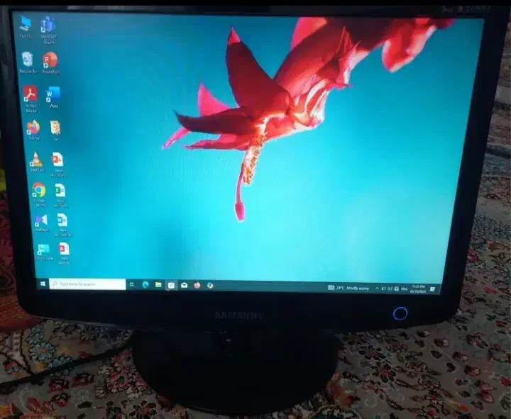 آگهی مانیتور سامسونگ تمیز|قطعات و لوازم جانبی رایانه|همدان, |دیوار