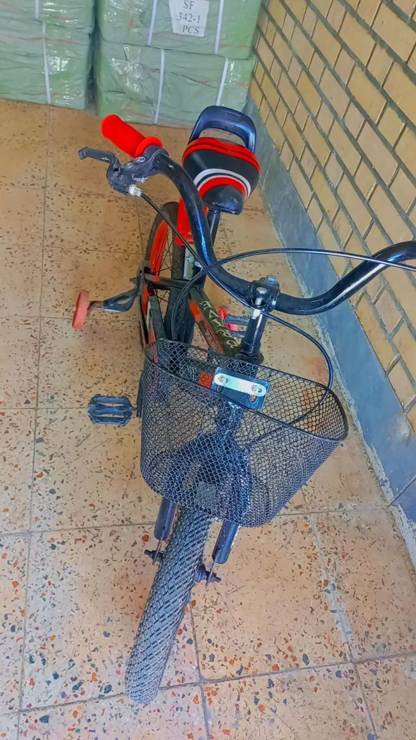 دوچرخه درحد نو سایز۱۶ خارجی|دوچرخه، اسکیت، اسکوتر|دیلم, |دیوار