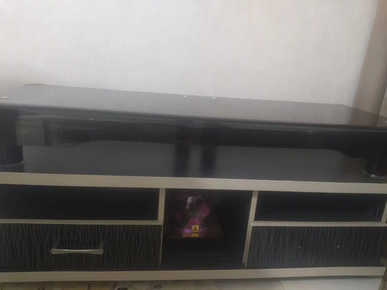 میز تلویزیون شیشه رو دودی|میز تلویزیون|فولادشهر, مسکن مهر فولادشهر|دیوار