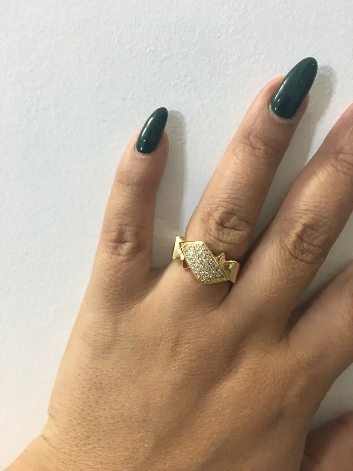 انبیژ|جواهرات|تربت جام, شیخ احمد جامی|دیوار