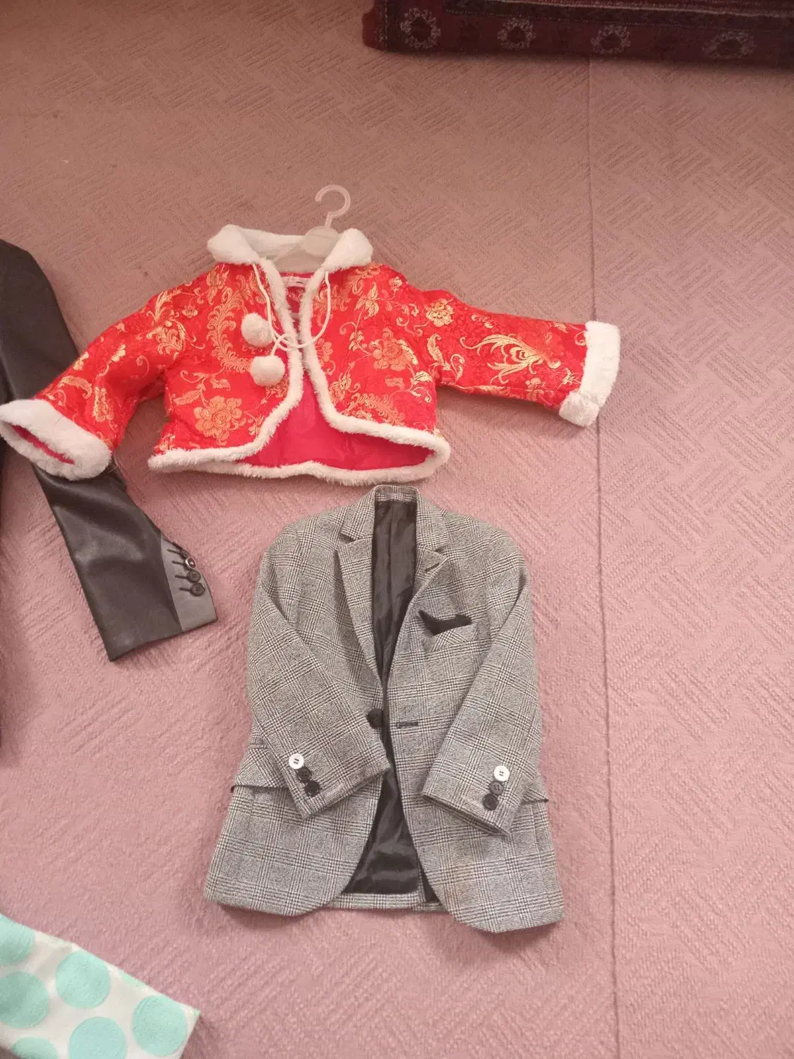 تعدادی لباس. زمستانی نو|لباس|بندر ترکمن, |دیوار