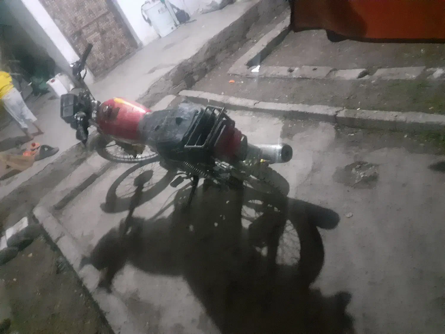 موتور۱۲۵ سالم|موتورسیکلت|نکا, |دیوار