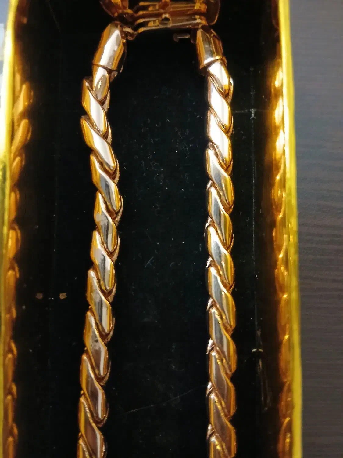 گردن بند و زنجیر کارتیر طلایی وعینک دودی|جواهرات|مشهد, میعاد (شهرک غرب)|دیوار