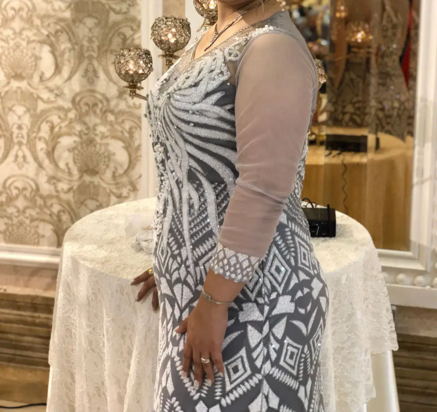 لباس مجلسی|لباس|رشت, پل تالشان|دیوار