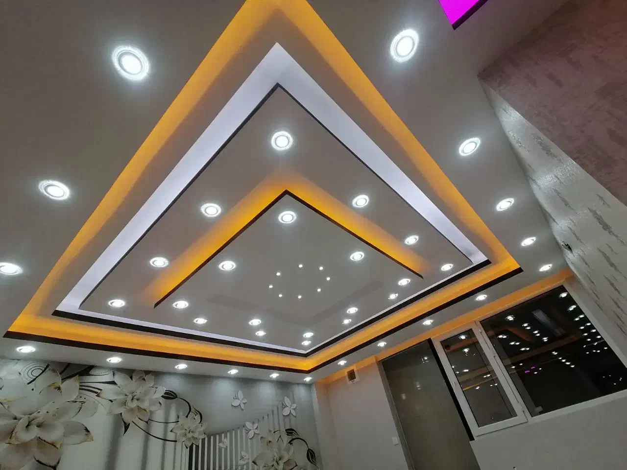 نیروی برقکار برای همکاری در ساختمان|استخدام معماری، عمران و ساختمانی|شیراز, کوشک میدان|دیوار