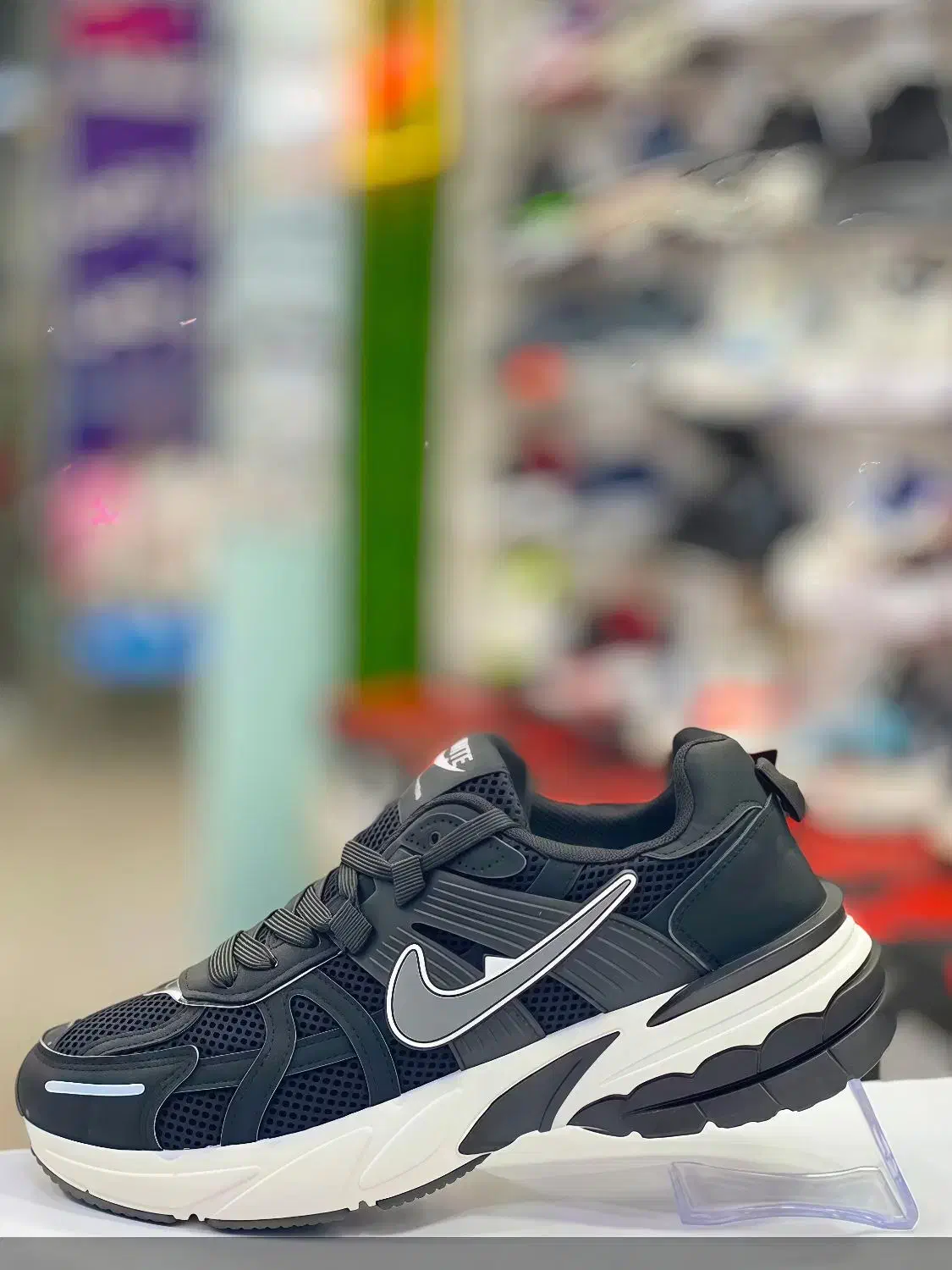 v2k high copy|کیف، کفش، کمربند|صدرا-فارس, فاز ۱|دیوار