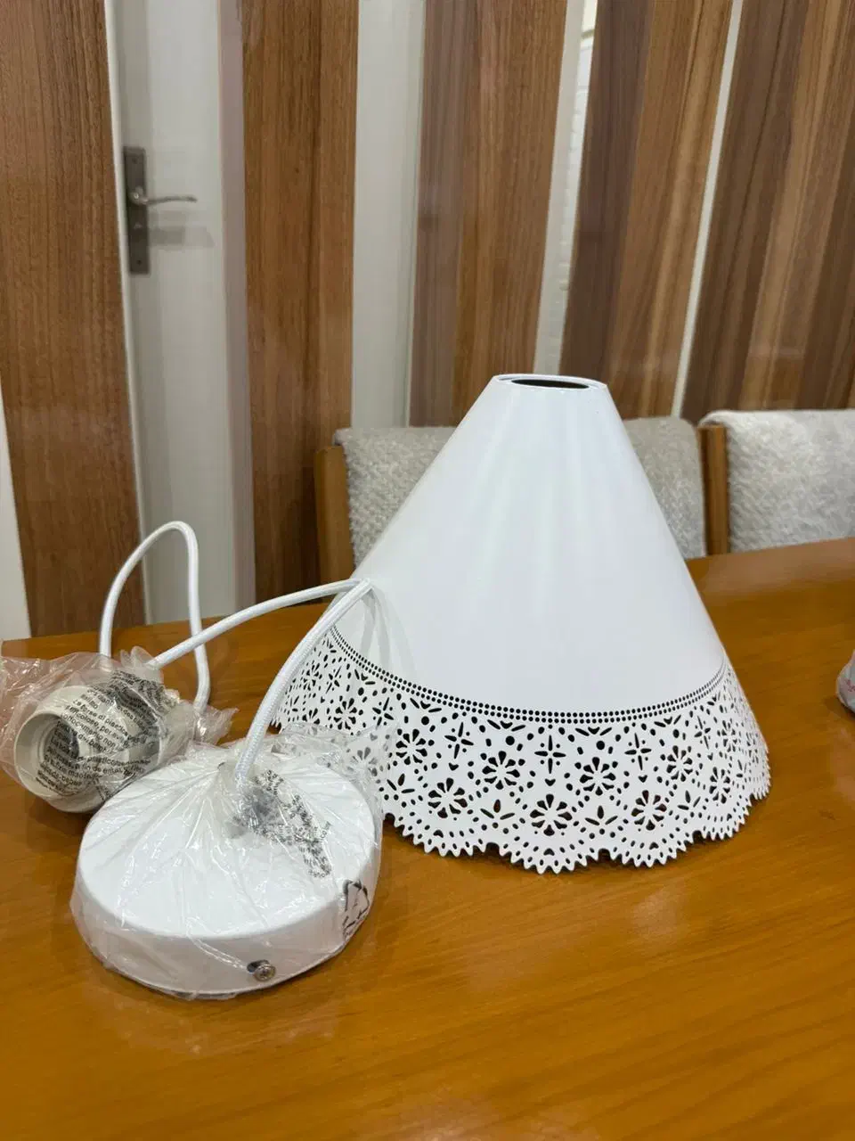 لوستر|لوستر و چراغ آویز|اهواز, زیتون کارمندی|دیوار