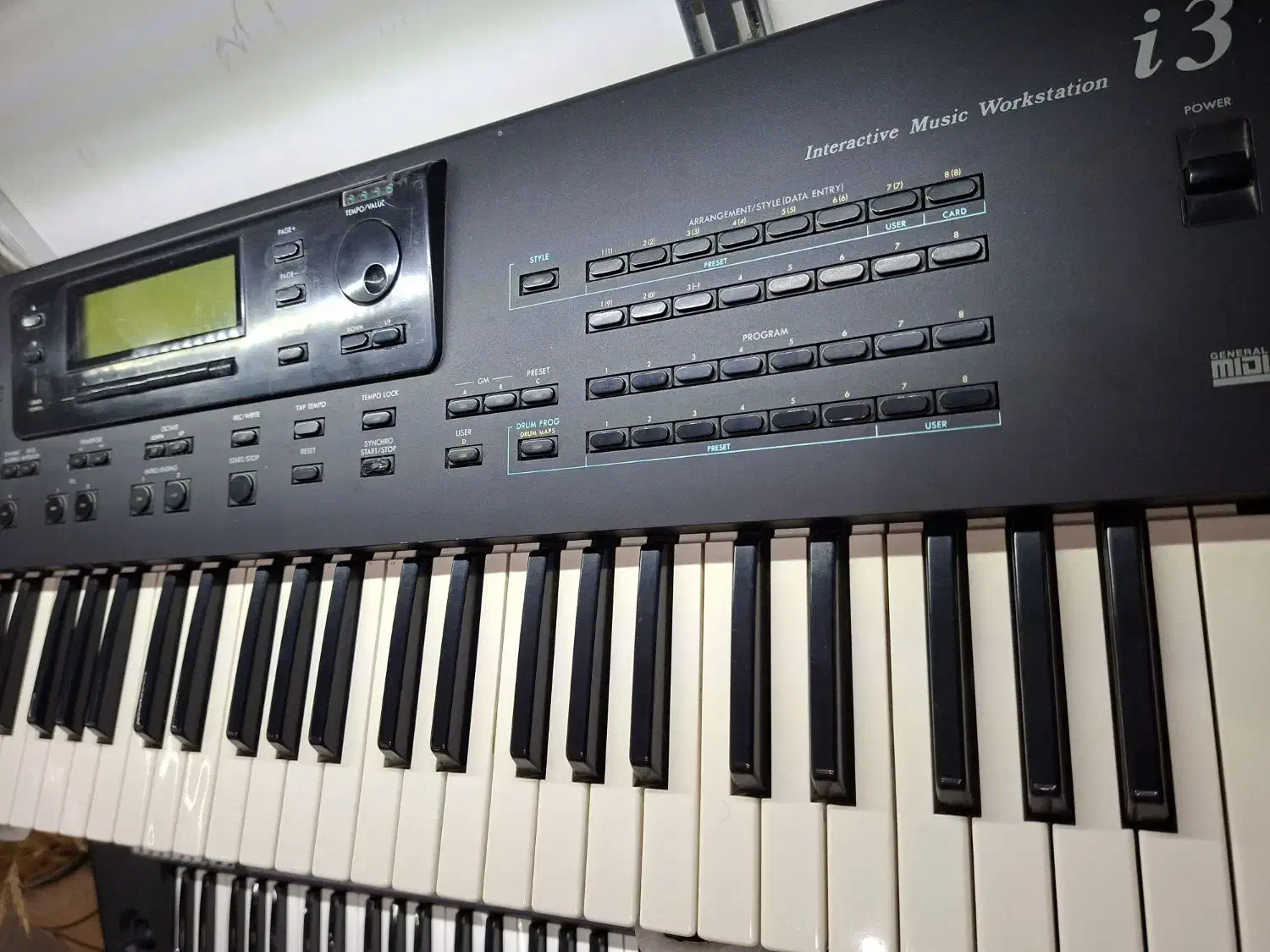 ارگ کرگ یاماها|پیانو، کیبورد، آکاردئون|سقز, |دیوار