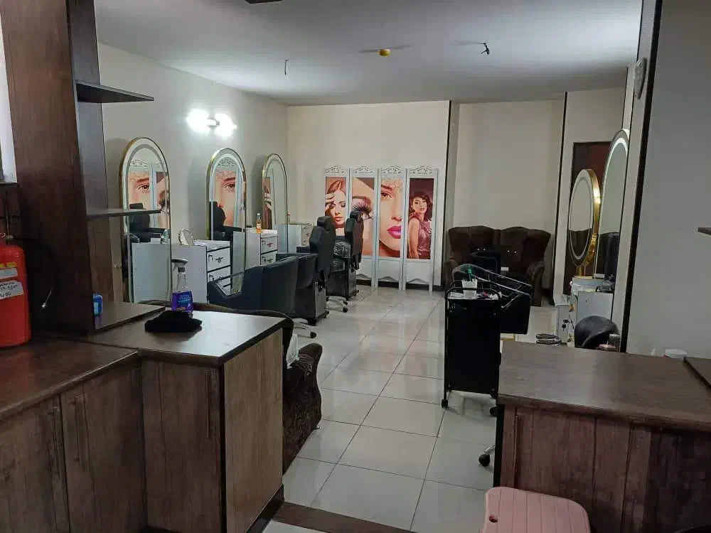 اجاره لاین  اتاق و نیاز به همکار جهت شراکت در سالن|خدمات آرایشگری و زیبایی|شاهین‌شهر, عطار|دیوار