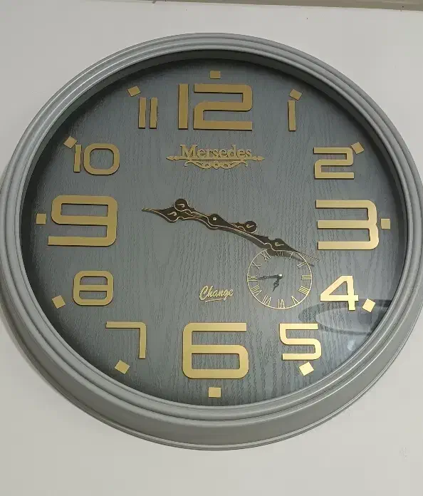 ساعت دیواری دو موتوره طوسی طلایی نو|ساعت دیواری و تزئینی|بروجرد, |دیوار