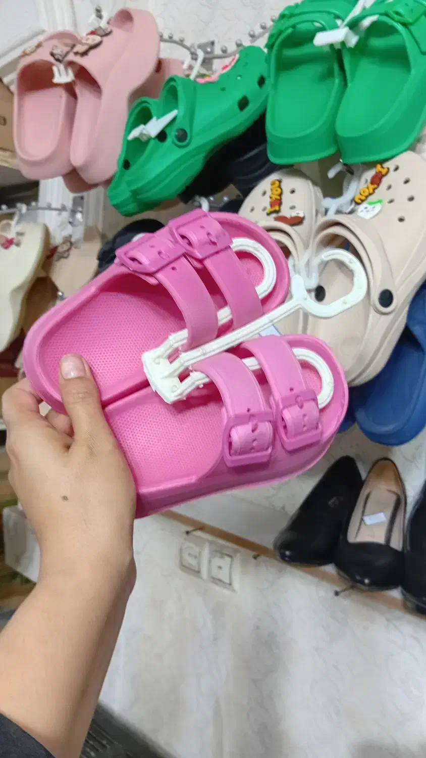 دمپایی ها|کیف، کفش، کمربند|سبزوار, امیر کبیر|دیوار