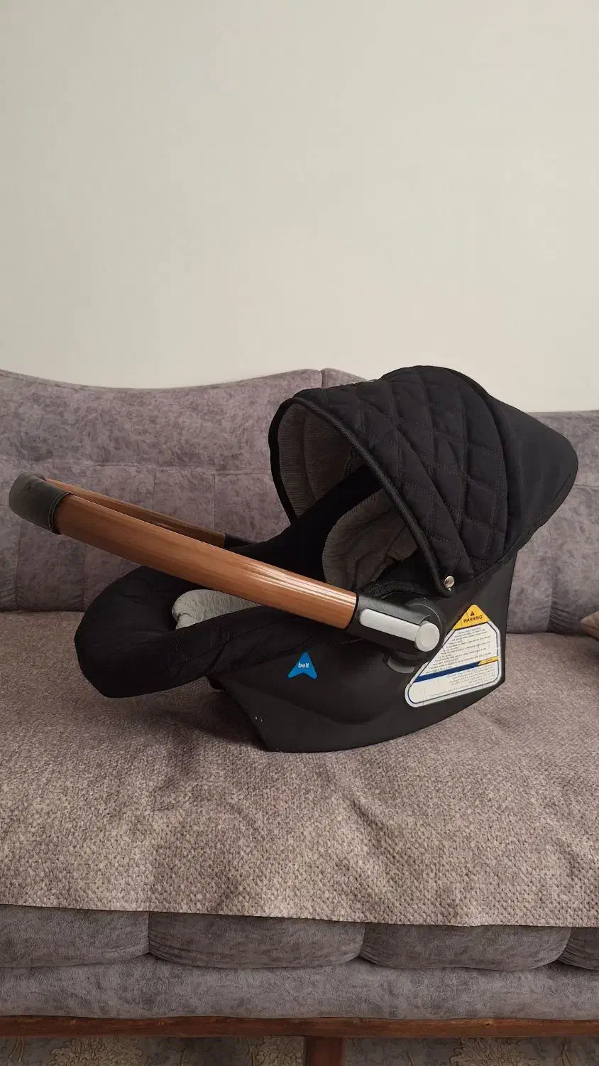 کریر|کالسکه و لوازم جانبی|اسلام‌شهر, شهرک لاله|دیوار