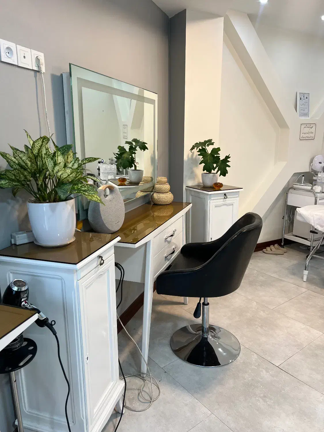 صندلی میکاپ|آرایشگاه و سالنهای زیبایی|پردیس, فاز ۲|دیوار