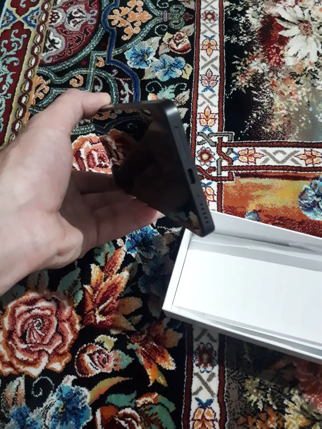 گوشی شیائومی نوت۱۳|موبایل|رباط‌کریم, رباط‌کریم|دیوار