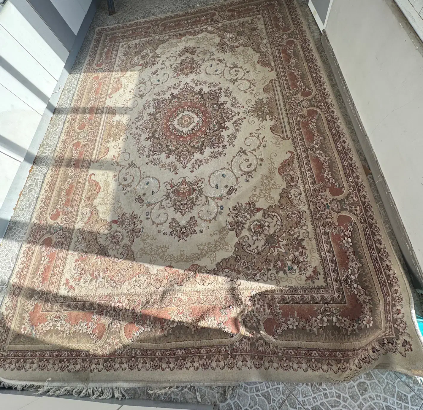 فرش مشهد ۱۲ متری گل برجسته رنگی|فرش|مشهد, صیاد شیرازی|دیوار