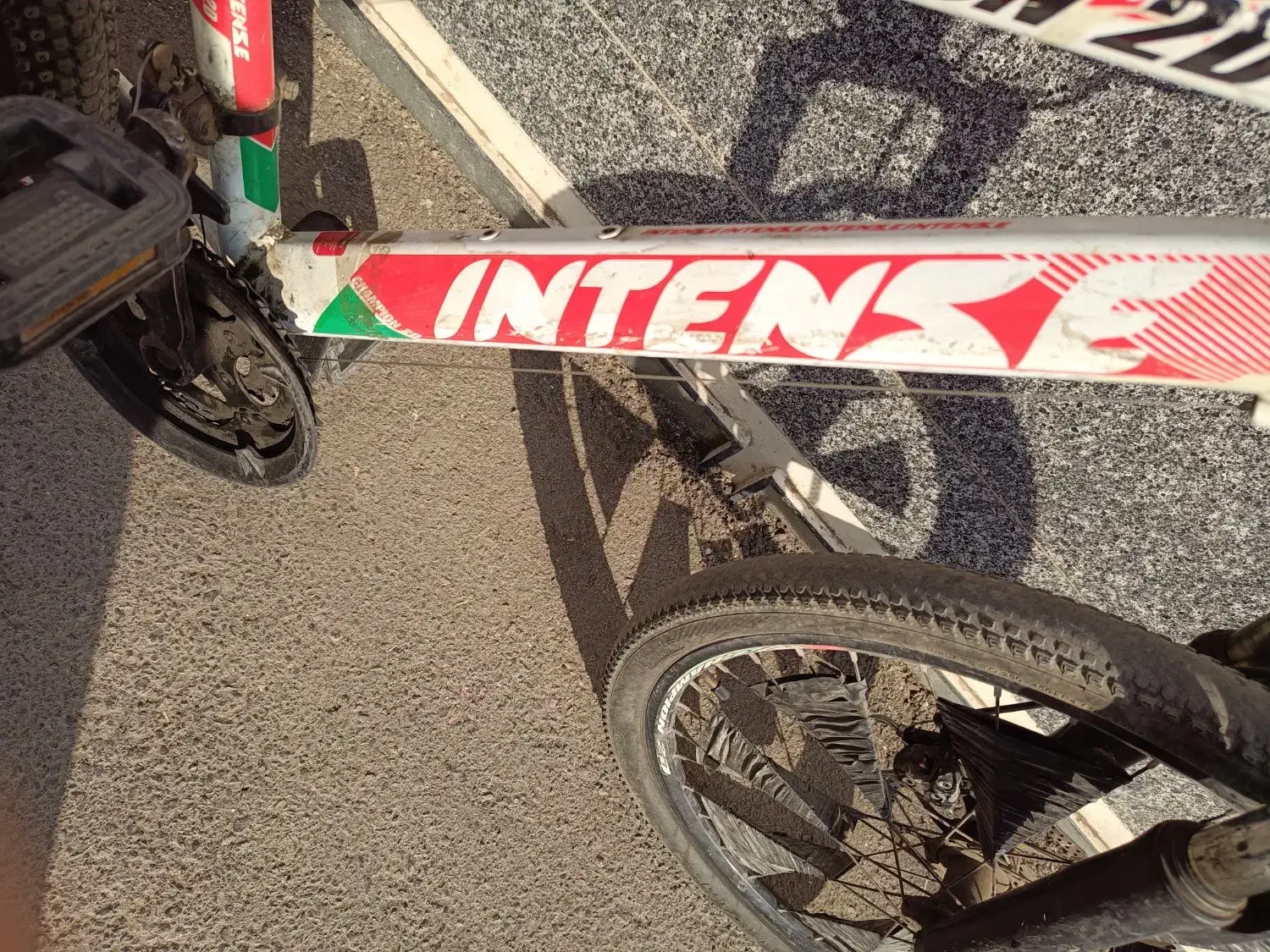 دوچرخه 24 اینچ INTENSE اصل و سالم و آماده استفاده|دوچرخه، اسکیت، اسکوتر|ساوه, |دیوار